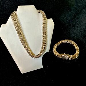 Magnetic clasp metal necklace and bracelet set